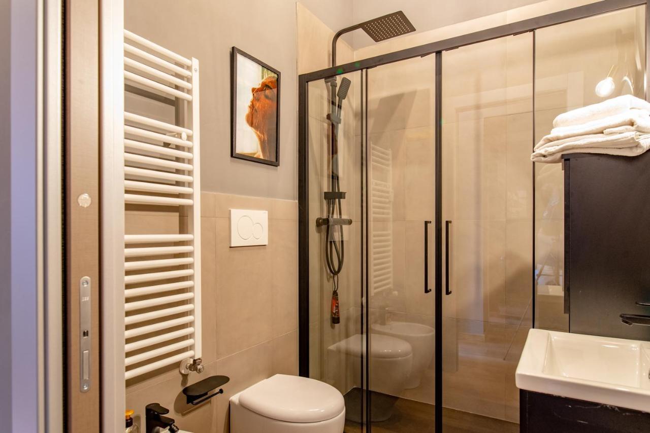 Oggi Ti Porto A Torino By Happyhostorino Apartment Exterior photo